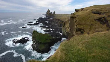 Lóndrangar