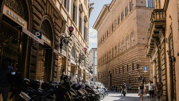 Via Tornabuoni