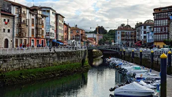 Llanes